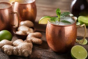 Ginger beer drinks cocktails: recipes, flavors and serving ideas